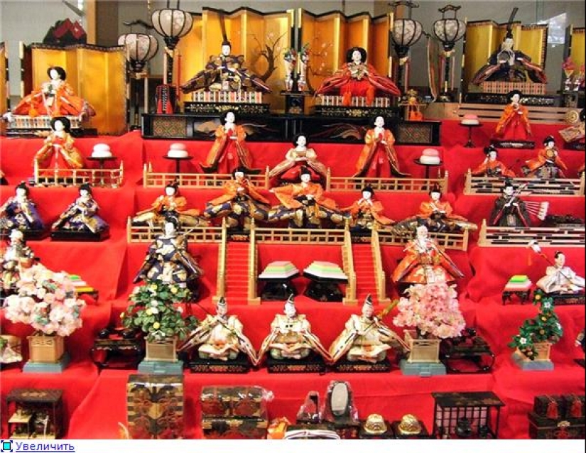 In Japan celebrate girls Hina Matsuri In Japan celebrate girls Hina Matsuri