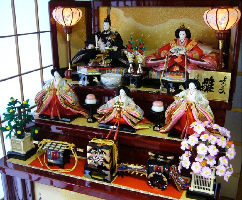 In Japan celebrate girls Hina Matsuri In Japan celebrate girls Hina Matsuri