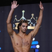 Italian Olympic Gold Winner Thomas Ceccon Stuns Fans With Wardrobe Malfunction: “Holy Smokes” Italian Olympic Gold Winner Thomas Ceccon Stuns Fans With Wardrobe Malfunction: “Holy Smokes”