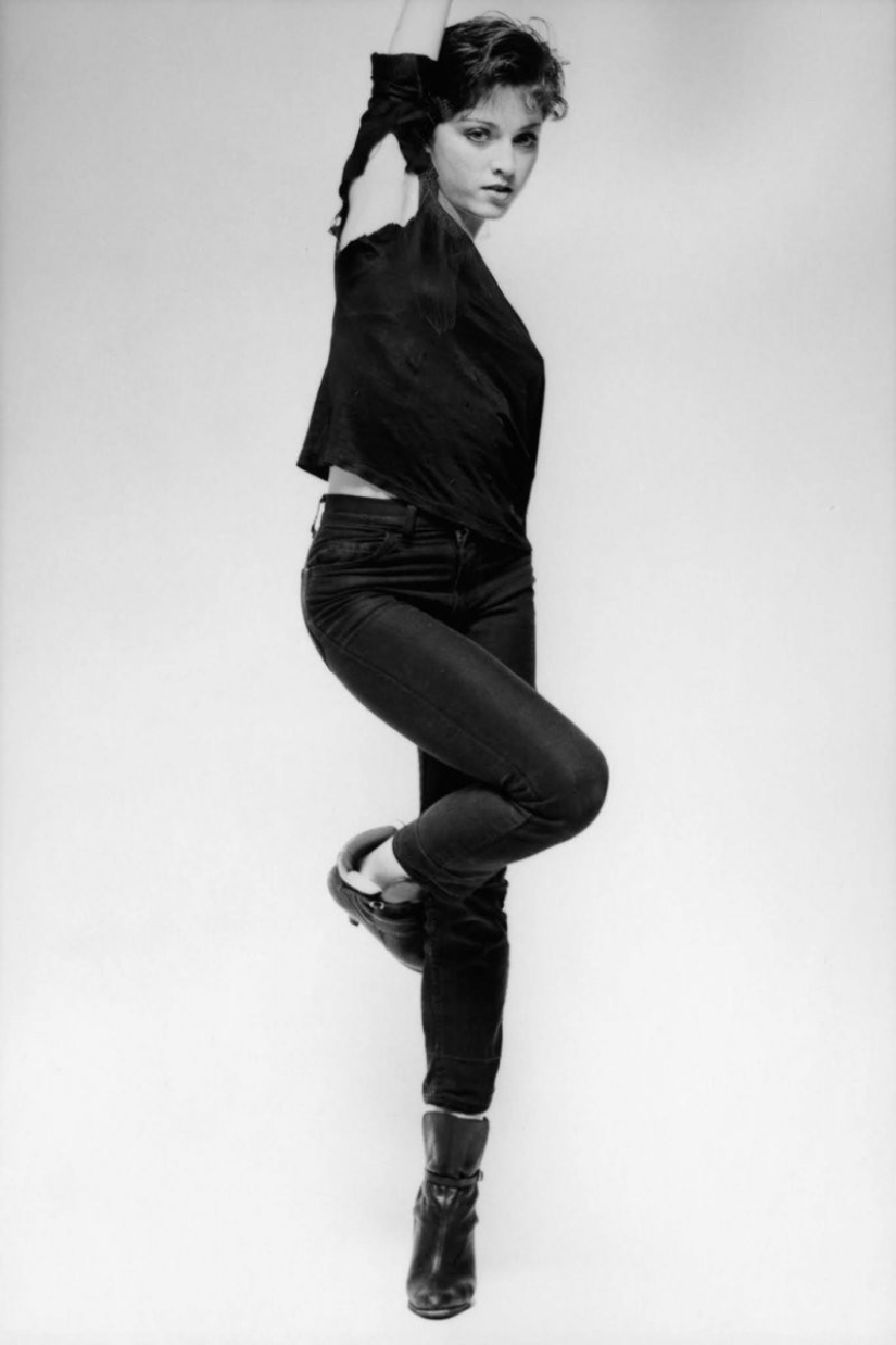 Joven y todavía desconocido Madonna con fotografías de Michael McDonnell Joven y todavía desconocido Madonna con fotografías de Michael McDonnell