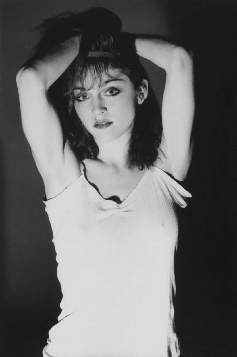 Joven y todavía desconocido Madonna con fotografías de Michael McDonnell Joven y todavía desconocido Madonna con fotografías de Michael McDonnell