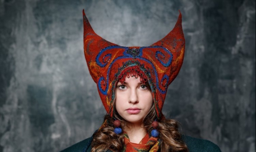 "Kichka con cuernos": por qué las mujeres en Rusia usaban sombreros con cuernos "Kichka con cuernos": por qué las mujeres en Rusia usaban sombreros con cuernos