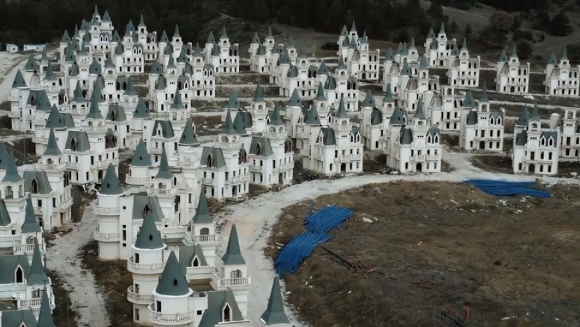 La ciudad de los castillos fantasma Burj Al Babas La ciudad de los castillos fantasma Burj Al Babas