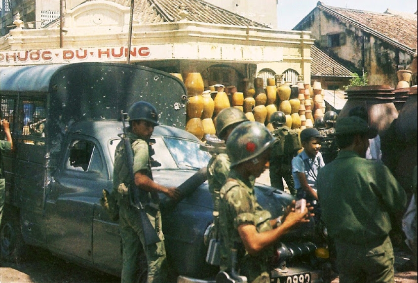 La historia del fotoperiodista más joven de Vietnam, Lo Man Hung, de 12 años
