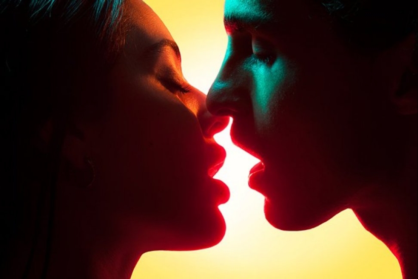 La misteriosa belleza de un beso La misteriosa belleza de un beso