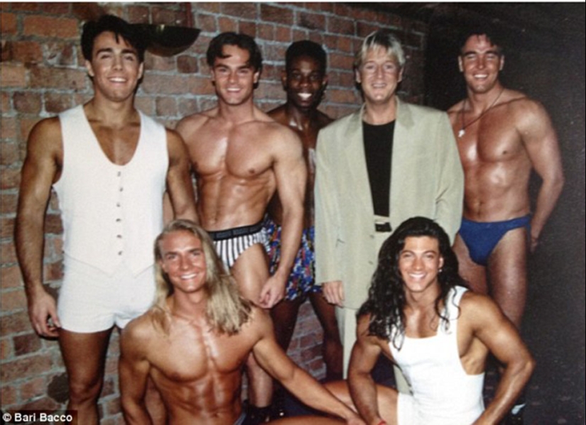 Las aventuras del equipo de strippers más famoso del mundo Las aventuras del equipo de strippers más famoso del mundo