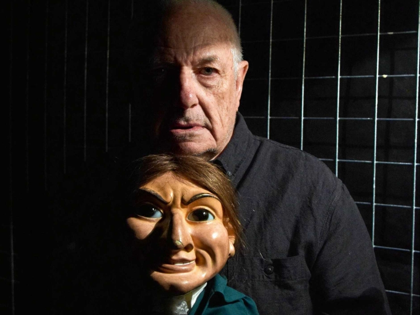 Letta la muñeca: la historia de los endemoniados de juguetes, que hacen que el rumano bruja Letta la muñeca: la historia de los endemoniados de juguetes, que hacen que el rumano bruja