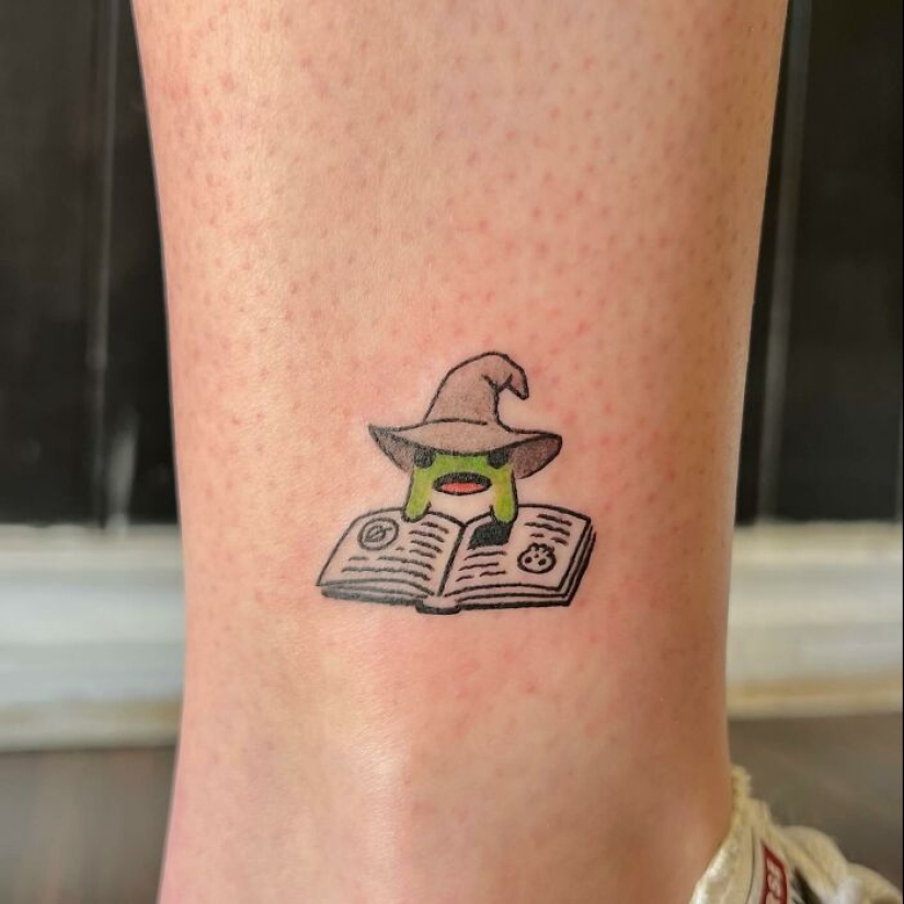 Lindo arte del tatuaje por boya Lindo arte del tatuaje por boya