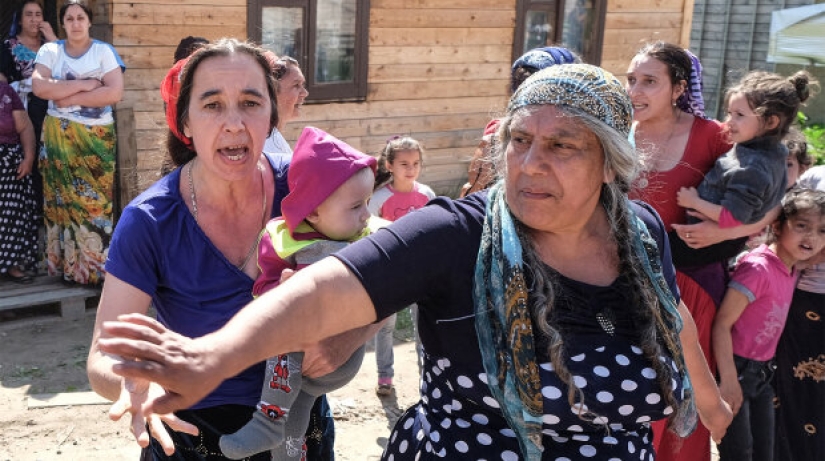 Los fundamentos de la Gitana de la hipnosis, o Como accidentalmente "apretón de manos de Oro" Los fundamentos de la Gitana de la hipnosis, o Como accidentalmente "apretón de manos de Oro"