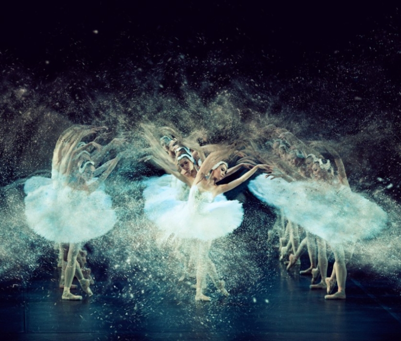 Lose yourself in the movement: Dancers in the lens of Pistol Whish Lose yourself in the movement: Dancers in the lens of Pistol Whish