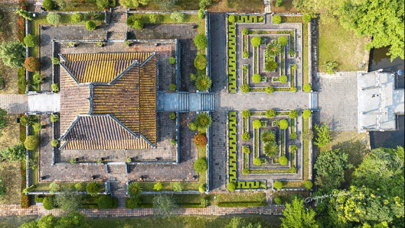Mis fotografías aéreas que muestran tumbas en Vietnam de la época de la dinastía Nguyen Mis fotografías aéreas que muestran tumbas en Vietnam de la época de la dinastía Nguyen