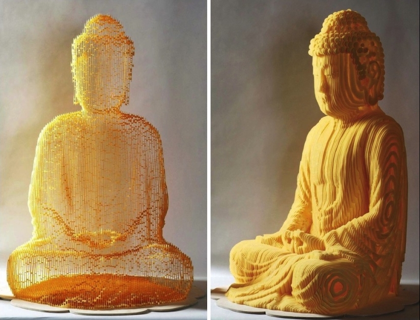 Multilayered paper sculptures that are at a certain angle become nearly invisible Multilayered paper sculptures that are at a certain angle become nearly invisible