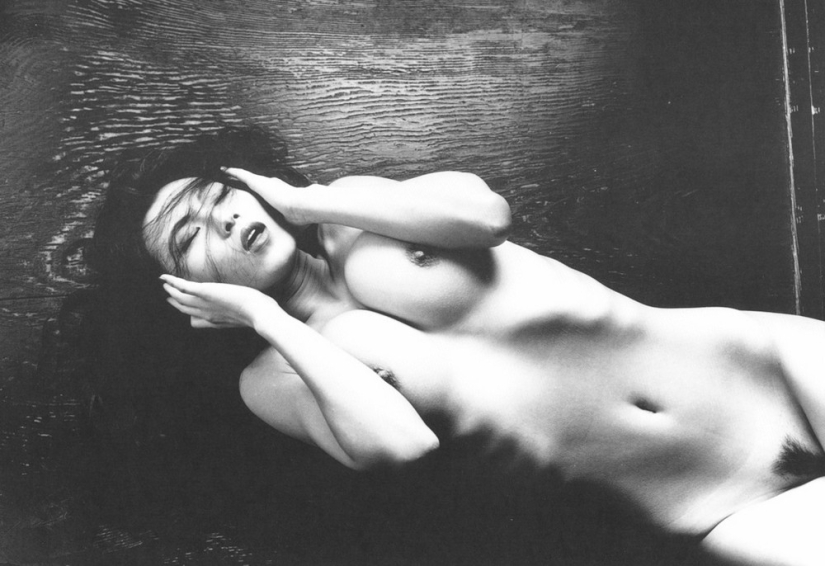 Obras eróticas de la fotografía clásica japonesa de Yoshihiro Tatsuki Obras eróticas de la fotografía clásica japonesa de Yoshihiro Tatsuki