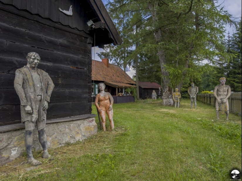 Off The Beaten Path: The Fascinating Sculptures Of Adam Szubski Off The Beaten Path: The Fascinating Sculptures Of Adam Szubski