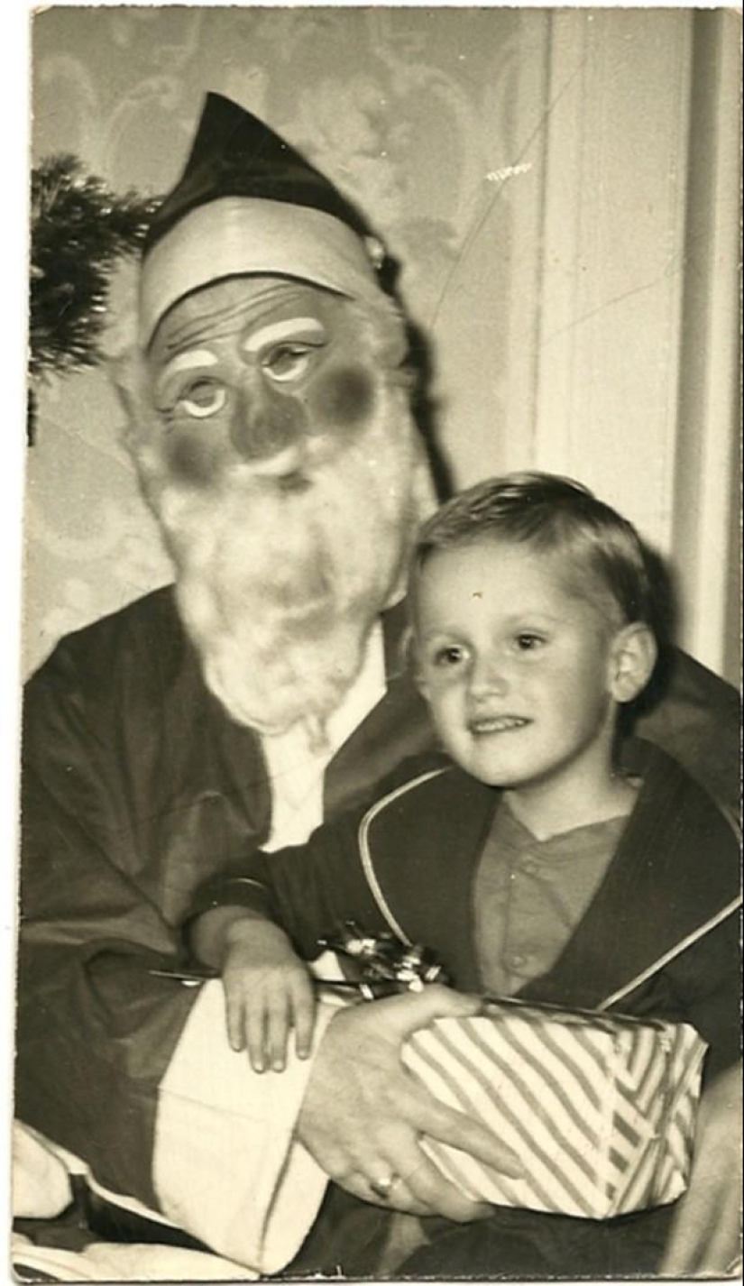Papá Noel enojado y aterrador Papá Noel enojado y aterrador