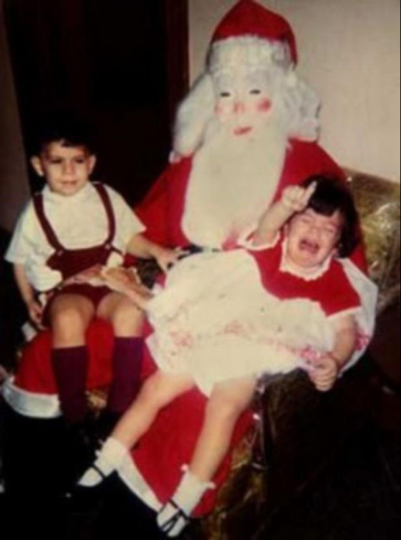 Papá Noel enojado y aterrador Papá Noel enojado y aterrador