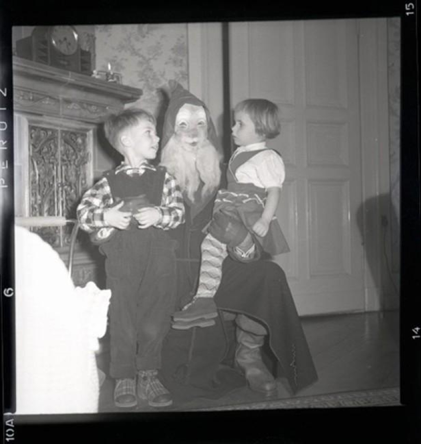 Papá Noel enojado y aterrador Papá Noel enojado y aterrador