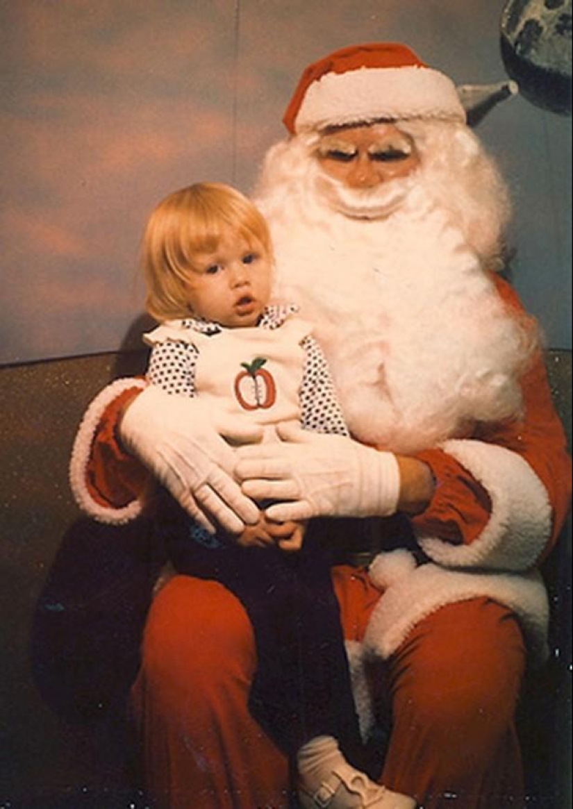 Papá Noel enojado y aterrador Papá Noel enojado y aterrador