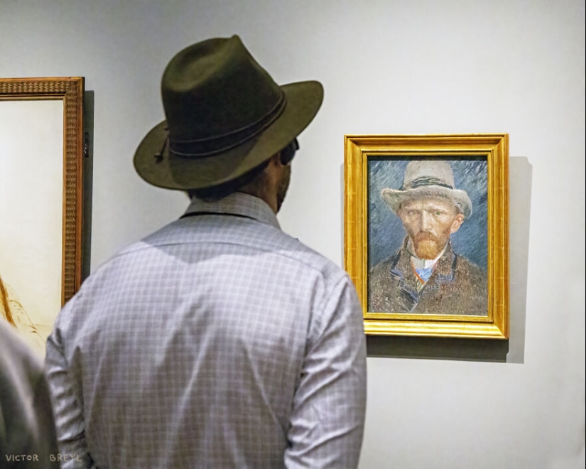 Parallel Perspectives: I Took 12 Photos In The Museum To Show How Everyday People Imitate Art