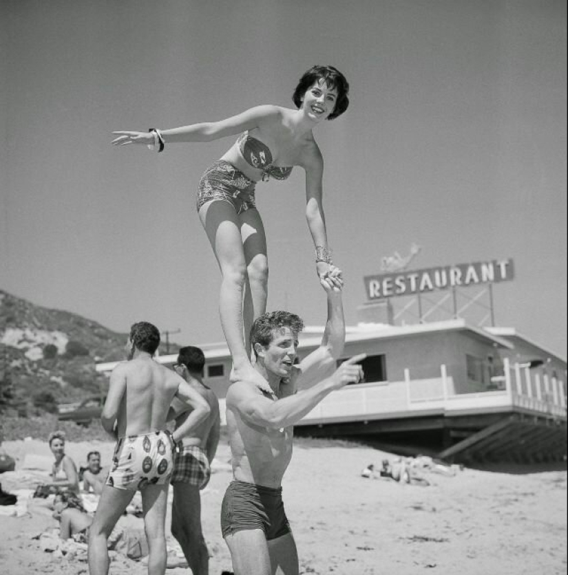 Pasado en fotos: las vacaciones de verano de los famosos