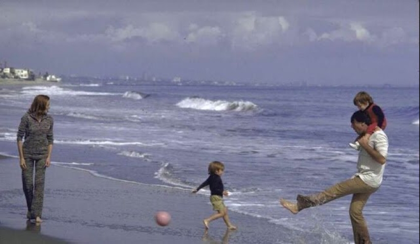 Pasado en fotos: las vacaciones de verano de los famosos