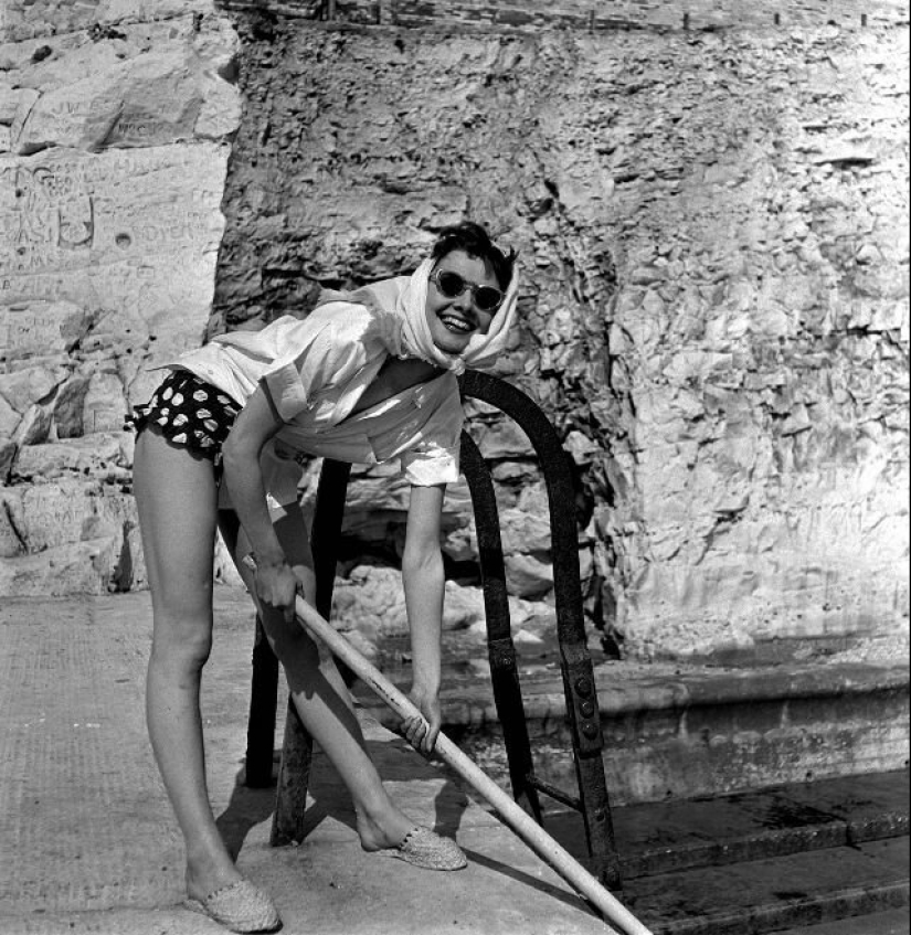 Pasado en fotos: las vacaciones de verano de los famosos