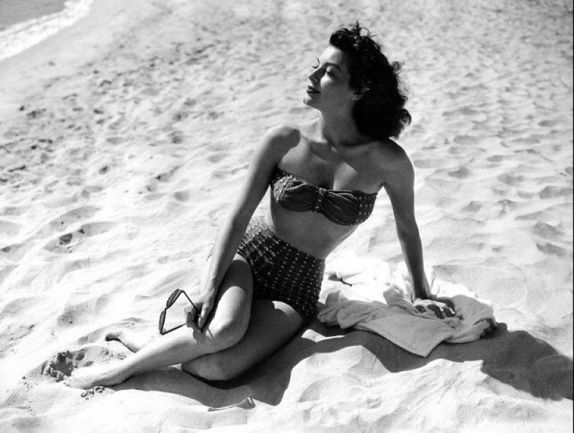 Pasado en fotos: las vacaciones de verano de los famosos