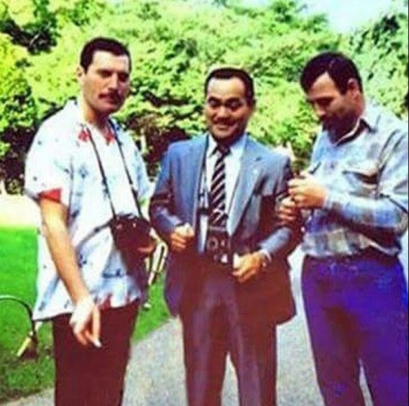 Personal photos of Freddie Mercury and his boyfriend of the 1980s Personal photos of Freddie Mercury and his boyfriend of the 1980s