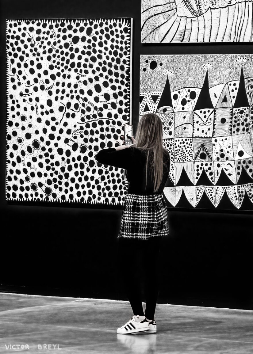 Perspectivas paralelas: tomé 12 fotografías en el museo para mostrar cómo la gente común imita el arte Perspectivas paralelas: tomé 12 fotografías en el museo para mostrar cómo la gente común imita el arte