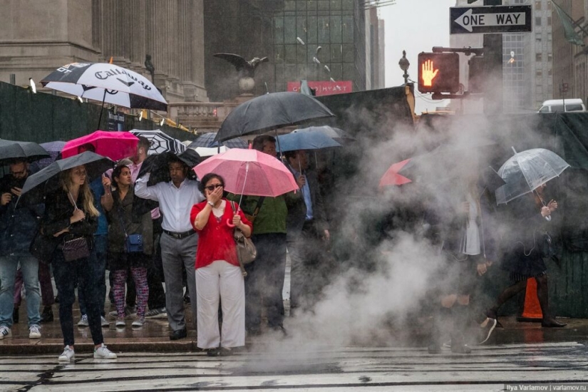 Por qué steam siempre es visible en los callejones de las películas de Nueva York