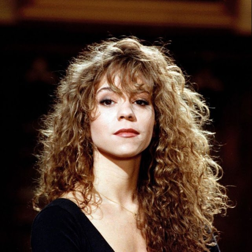 Rare pictures of young Mariah Carey in the 90-ies Rare pictures of young Mariah Carey in the 90-ies