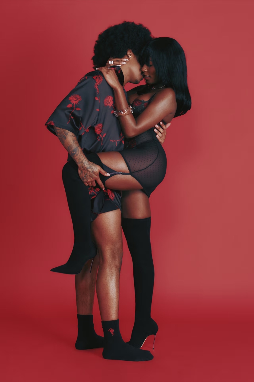 Rihanna sorprende como Cupido en la campaña de San Valentín de Savage X Fenty