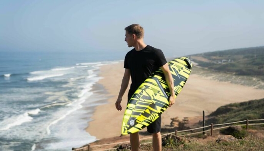 Sebastian Steudtner May Have Broken His Own Record By Riding A 93.73-Foot Wave In Nazaré