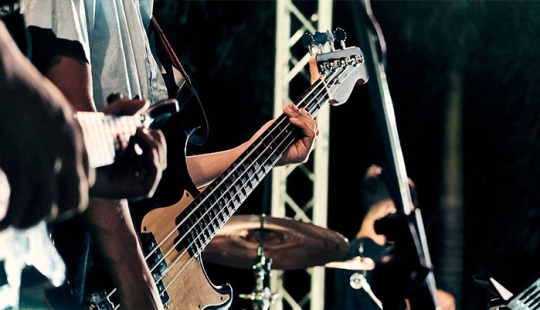 “Shadow Jets”: 12 cosas que la gente pobre probablemente no sabe que existen