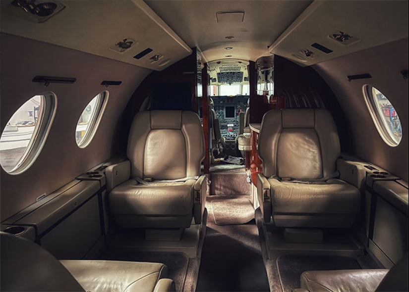 “Shadow Jets”: 12 Things Poor People Probably Don’t Know Exist “Shadow Jets”: 12 Things Poor People Probably Don’t Know Exist