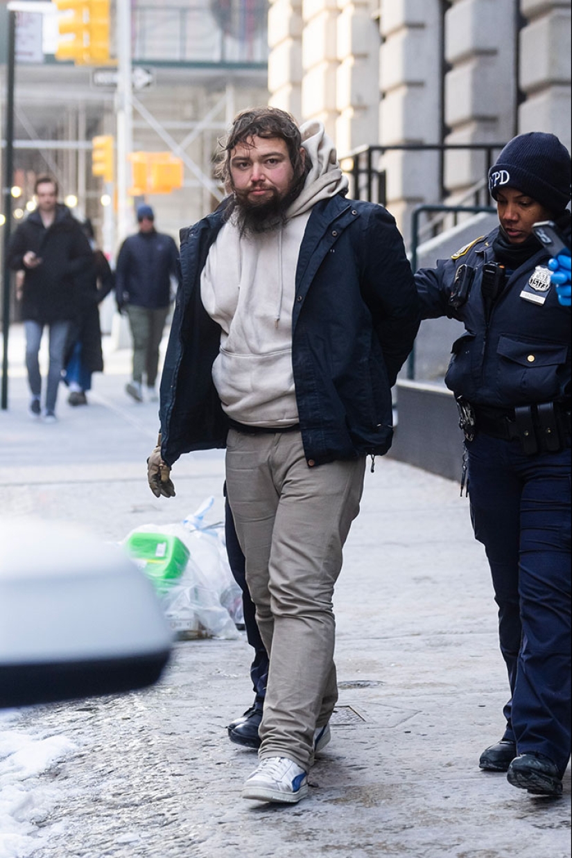 “She Should Sue”: Swifties React To Graphic AI Images Of Taylor Swift Flooding The Internet “She Should Sue”: Swifties React To Graphic AI Images Of Taylor Swift Flooding The Internet