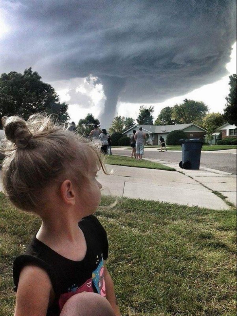 Shit happens: a compilation of the most epic of fails from the Internet Shit happens: a compilation of the most epic of fails from the Internet