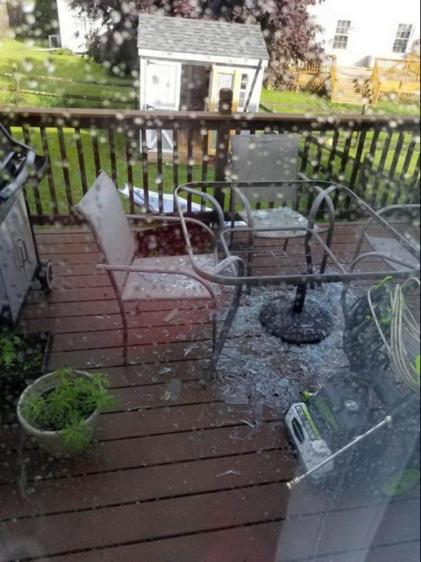 Shit happens: a compilation of the most epic of fails from the Internet Shit happens: a compilation of the most epic of fails from the Internet