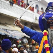 Sikhs — people of peace, living for the sake of war Sikhs — people of peace, living for the sake of war