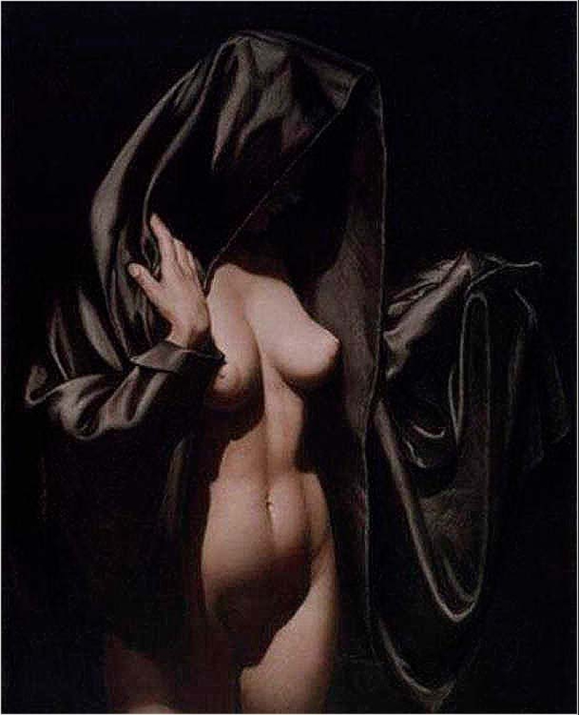 Sleepy temptation in the works of the Spanish portraitist Soledad Fernandez