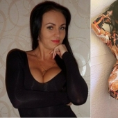 Stifler's mom, who is over 40 and they are just gorgeous Stifler's mom, who is over 40 and they are just gorgeous
