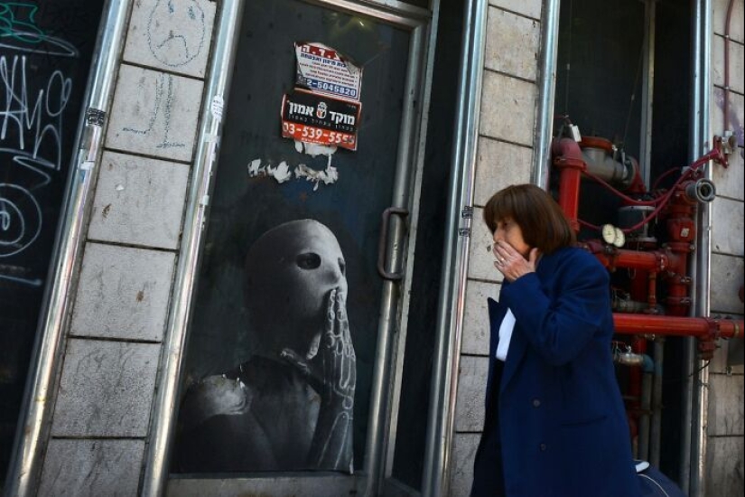 Street Life In Israel: 12 Captivating Images Taken By Ilan Ben Yehuda Street Life In Israel: 12 Captivating Images Taken By Ilan Ben Yehuda