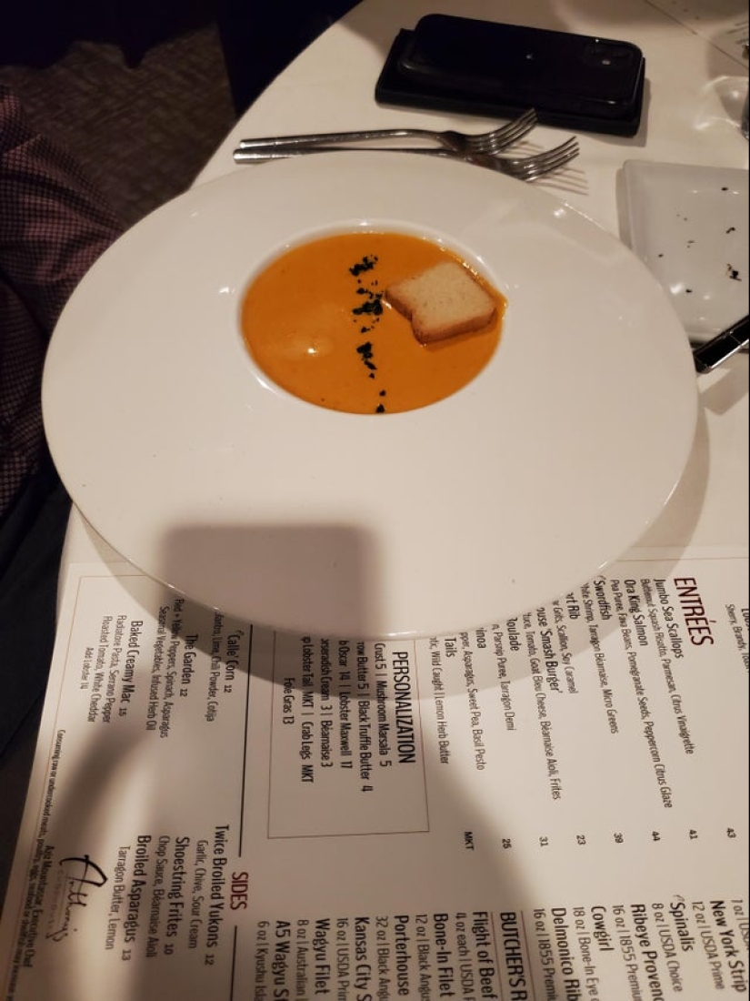 Tapas en la cabeza de Jack Nicholson, rollos en una patineta y 20 ejemplos más de platos extraños Tapas en la cabeza de Jack Nicholson, rollos en una patineta y 20 ejemplos más de platos extraños