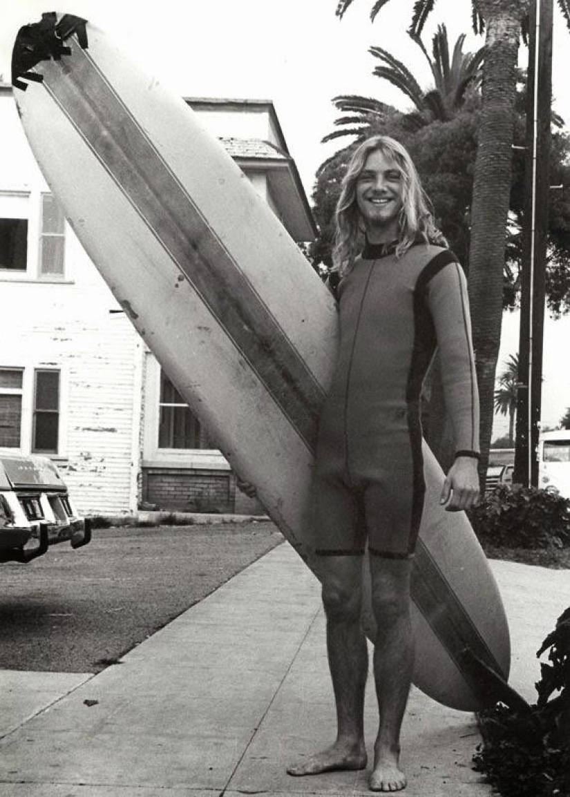 Teenagers on the beaches of California in the 1970s