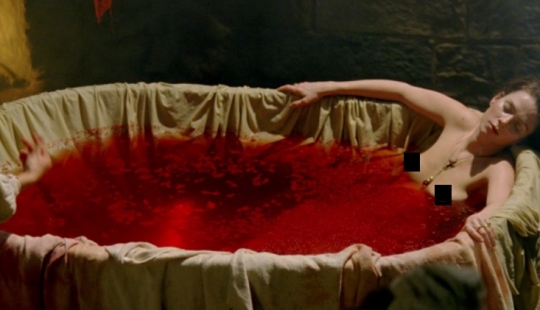 Terrible reprisals and baths of the blood of young girls, as Countess Bathory tried to preserve the fading beauty Terrible reprisals and baths of the blood of young girls, as Countess Bathory tried to preserve the fading beauty