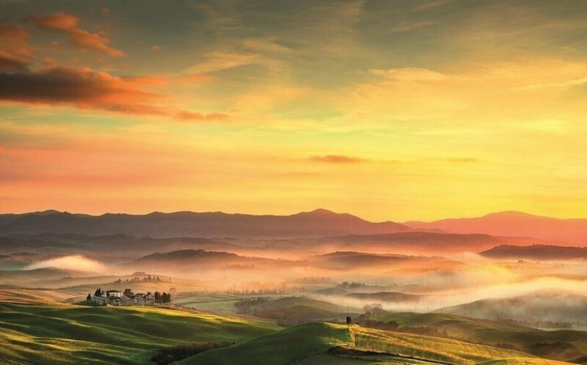 That's why Italy is called the most beautiful country in the world That's why Italy is called the most beautiful country in the world