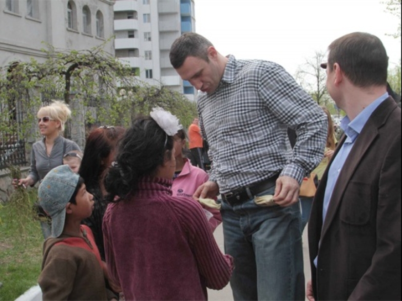 The basics of Gypsy hypnosis, or As accidentally "Golden handshake" The basics of Gypsy hypnosis, or As accidentally "Golden handshake"