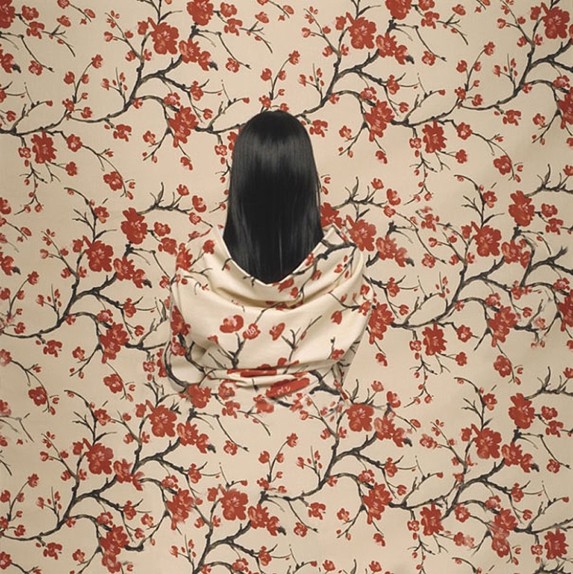 The Invisible Woman - Cecilia Paredes The Invisible Woman - Cecilia Paredes