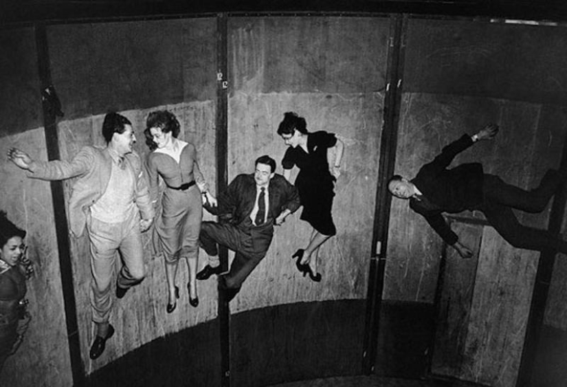 The mind-blowing "Rotor– is a rotating attraction of the 50s for the most desperate The mind-blowing "Rotor– is a rotating attraction of the 50s for the most desperate