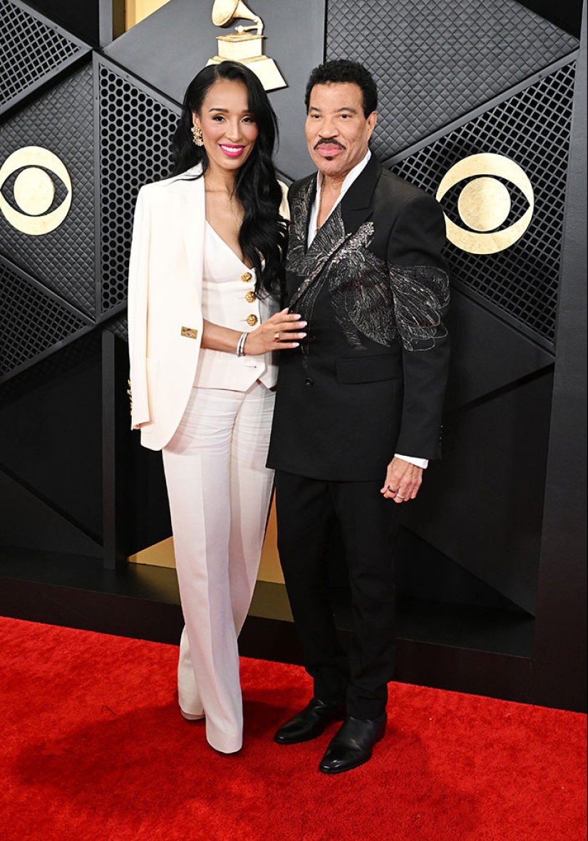 The Most Stunning Celebrity Looks From The 66th Grammy Awards Red Carpet